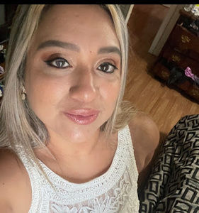 Meet your Posher, Ana